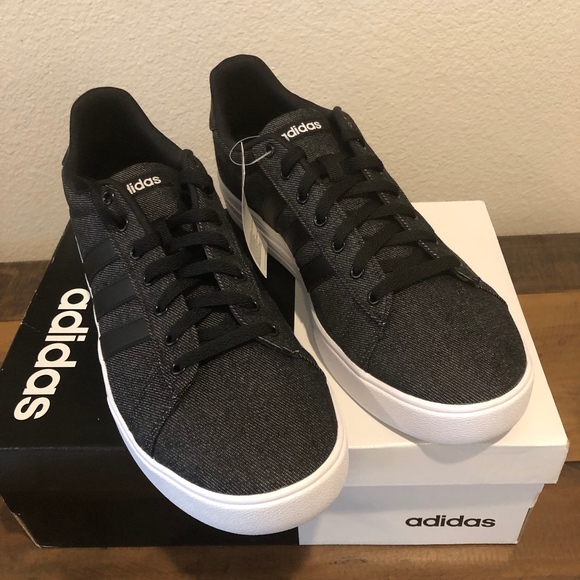 adidas originals daily 2.0